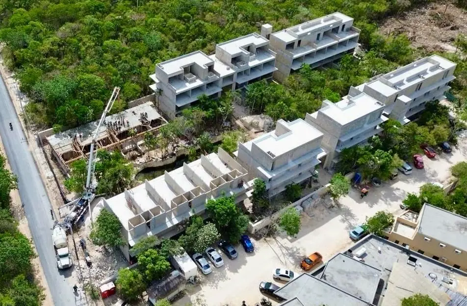 Desarrollo residencial vista aérea — construcción en Riviera Maya